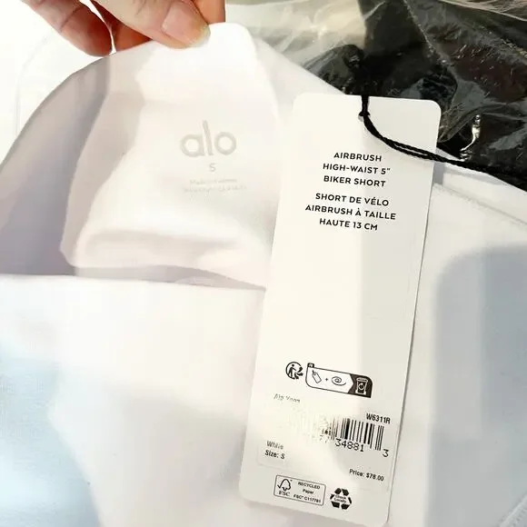 Alo 5" Airbrush High-Waist Biker Shorts White Small - Picture 2 of 4